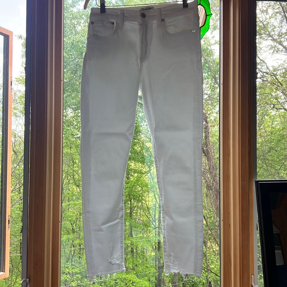 Never worn Agolde slightly cropped white jeans, size 28
